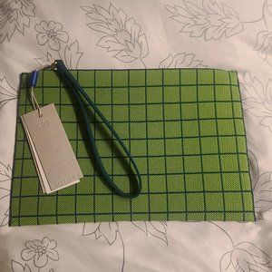 BNWT Rothy's Leaf Windowpane Wristlet